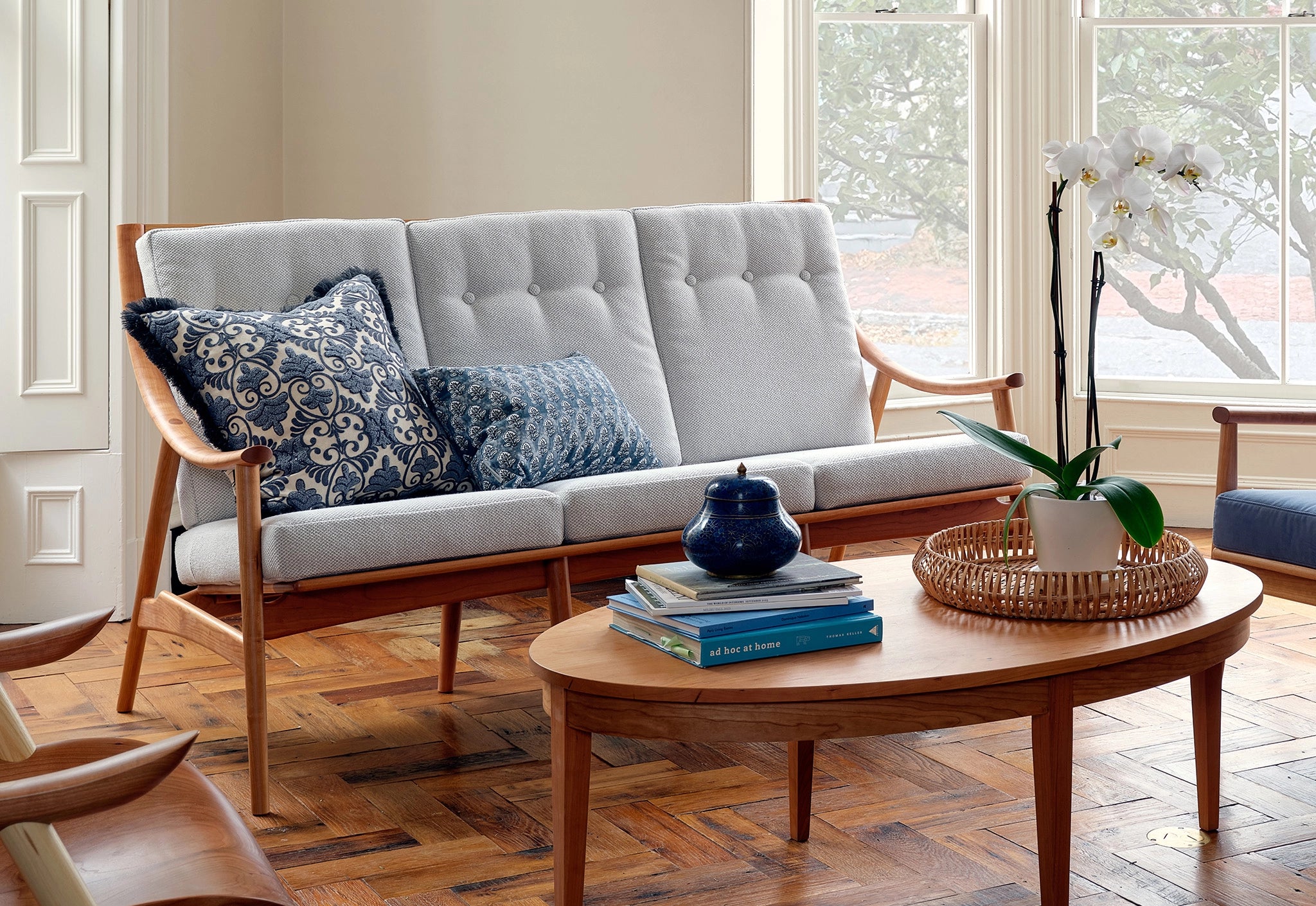 Oval Ring Coffee Table