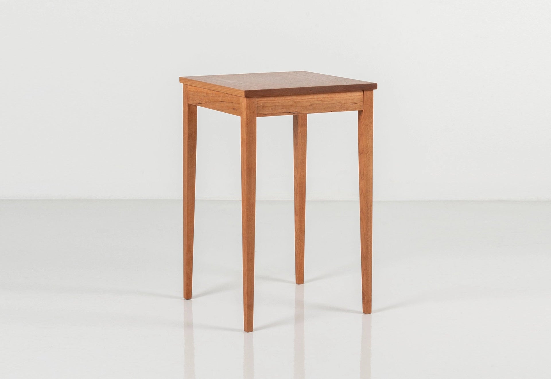 Table Minimus – Square – Thos. Moser