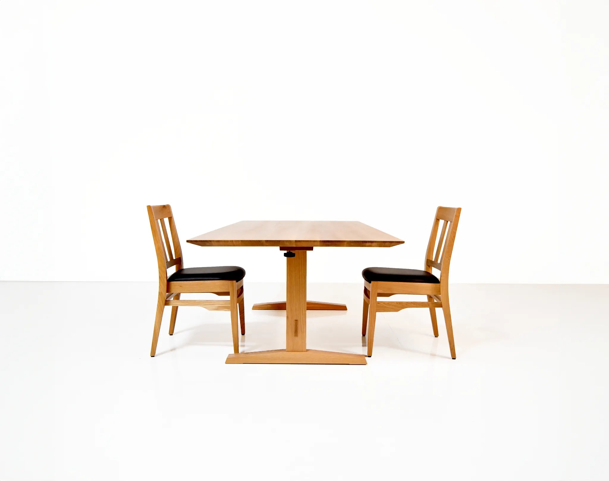 Deering Chair