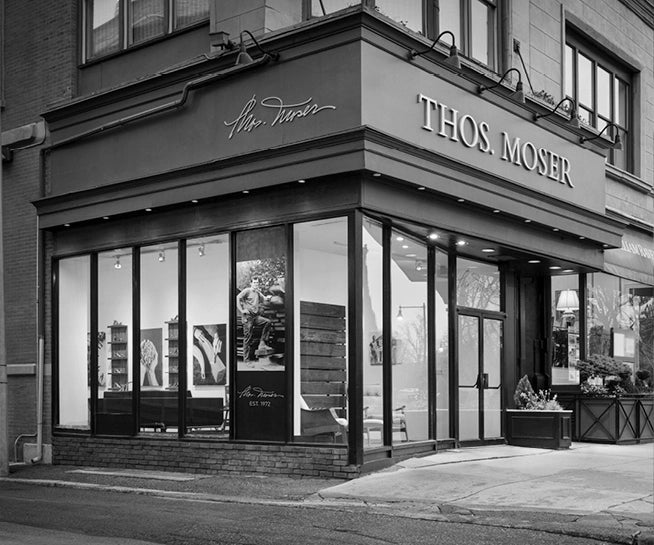Thos. Moser