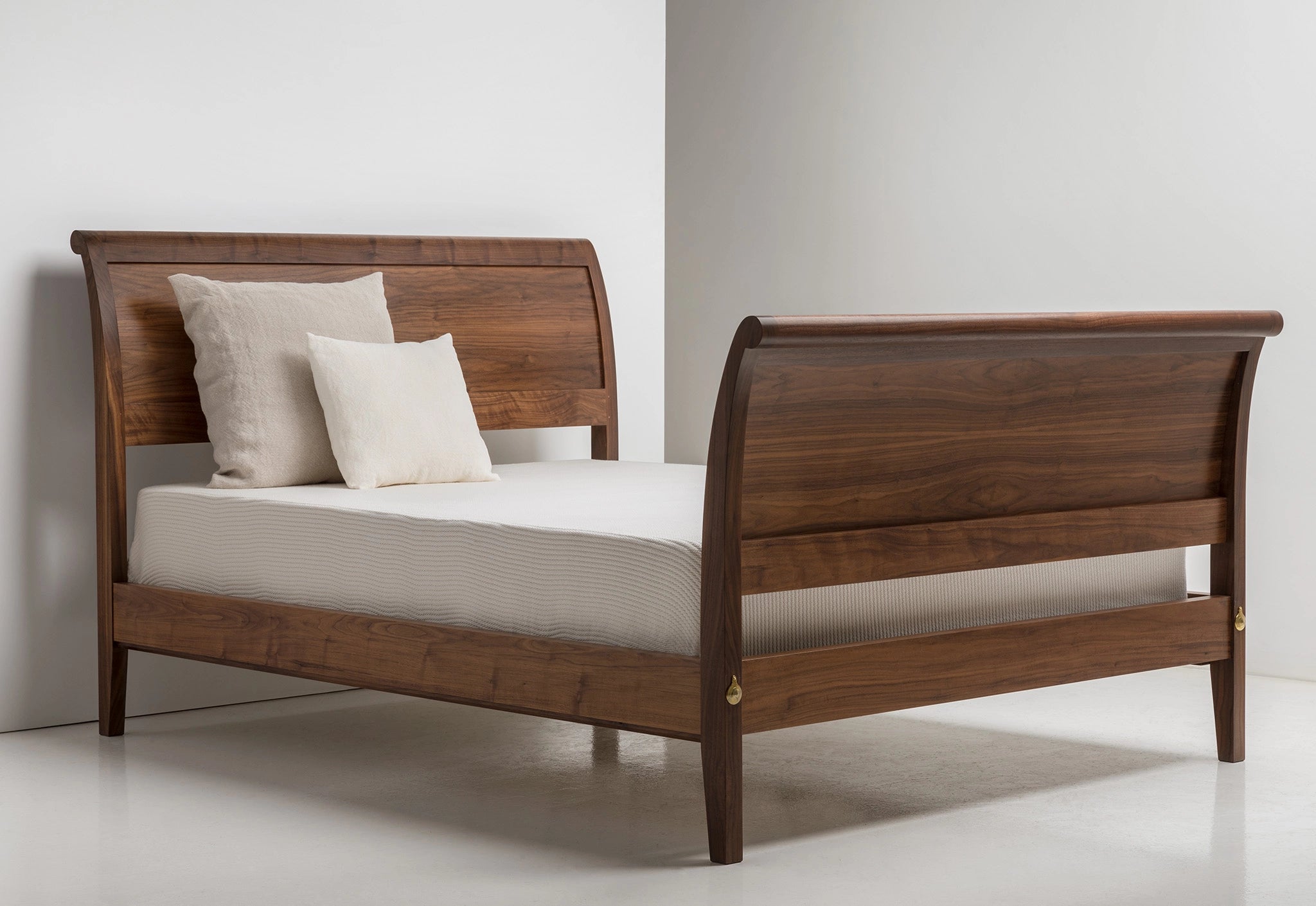 Sleigh Bed