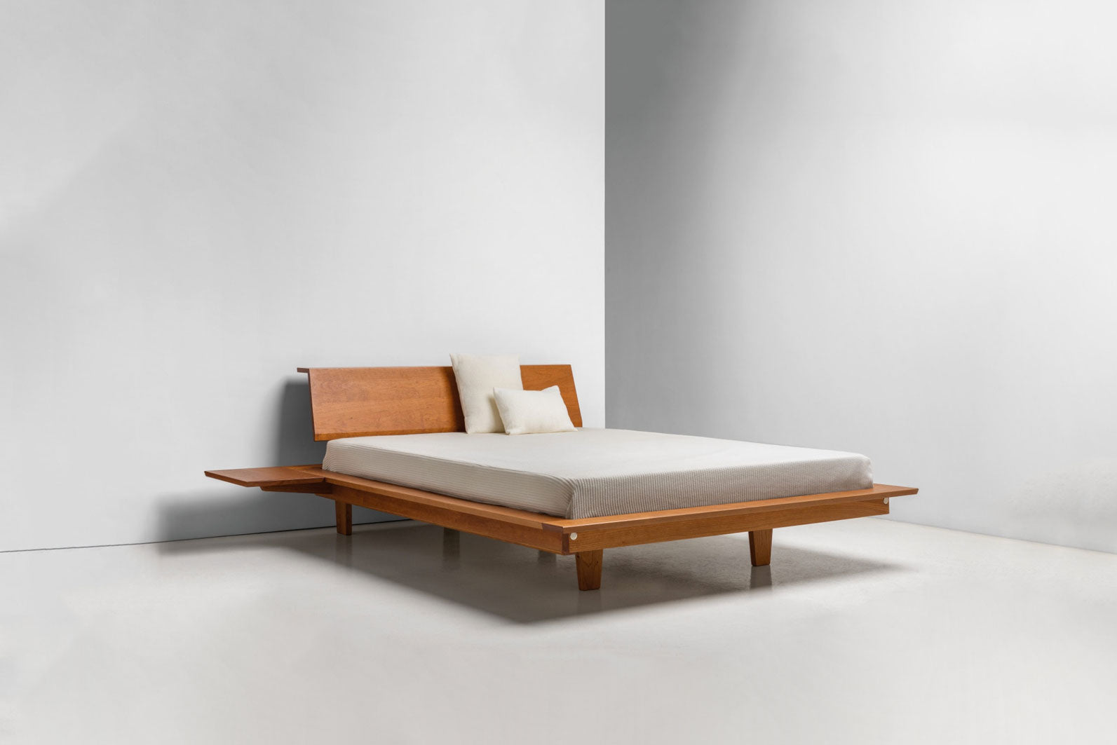 Edo Platform Bed