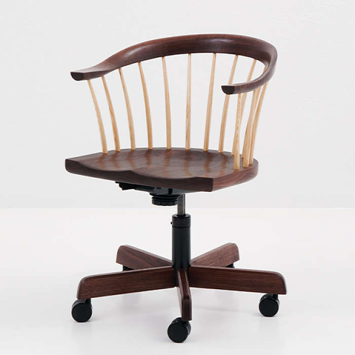 Newport Swivel Chair in Walnut