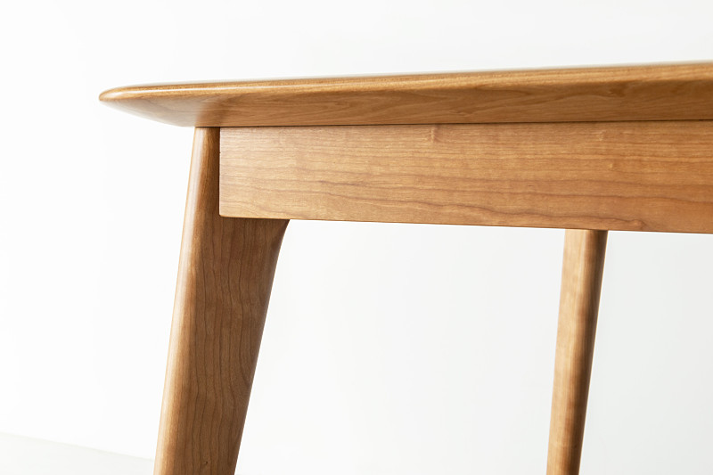 Unity Table in Cherry