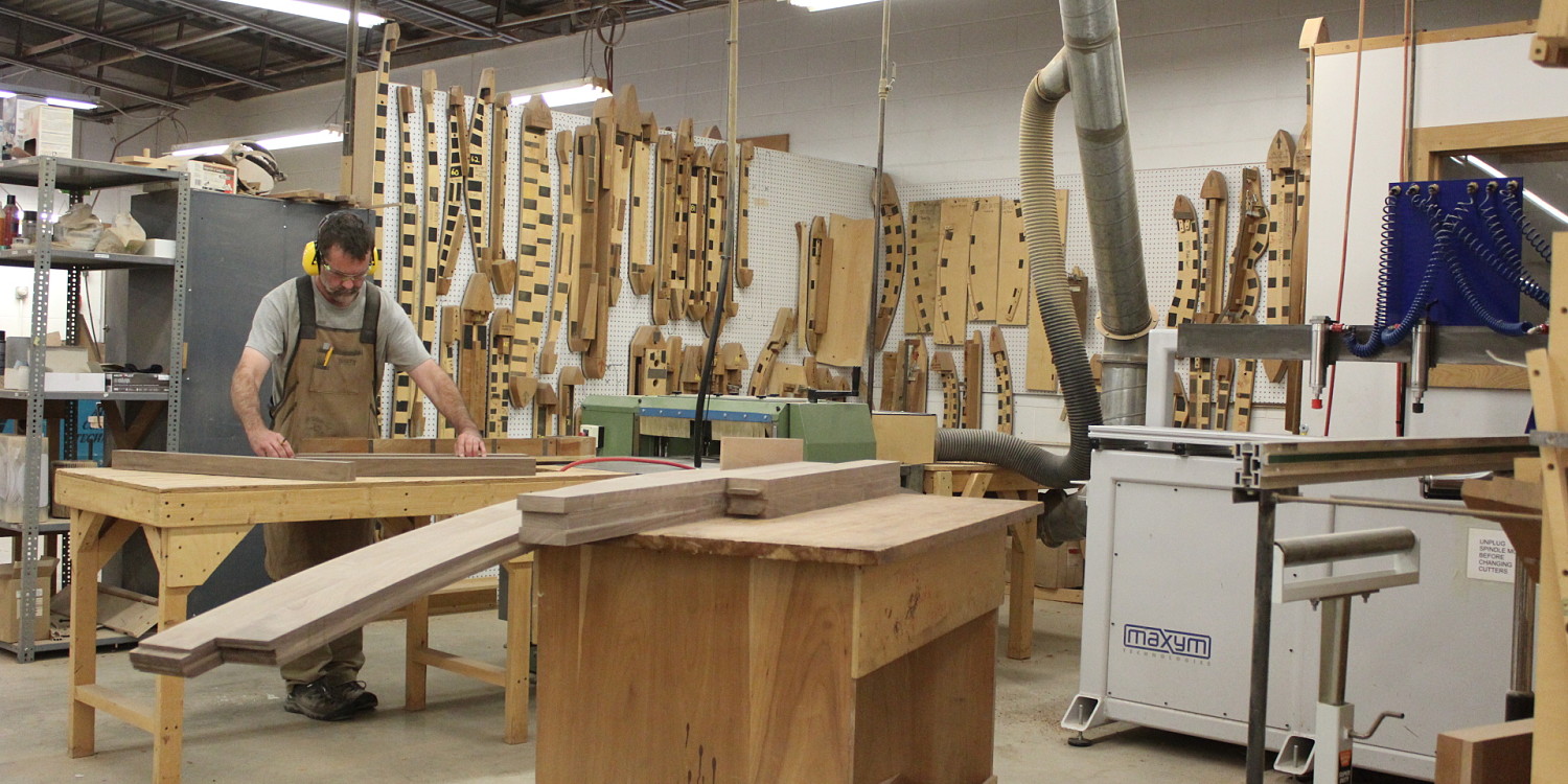 craftsman in tables department