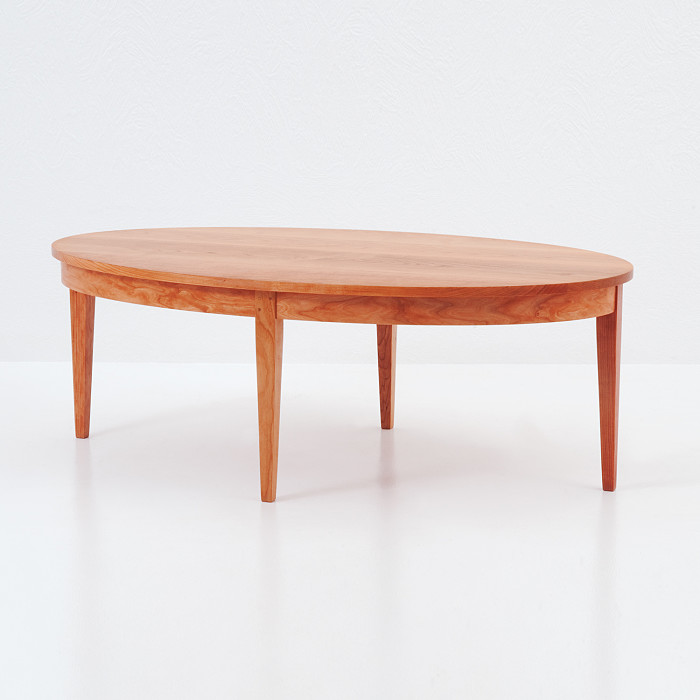 Oval Ring Coffee Table in Cherry
