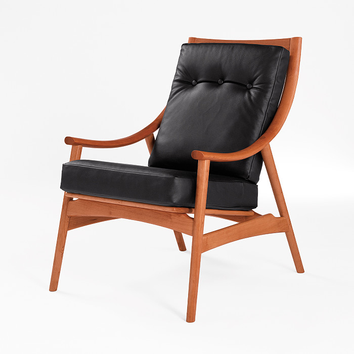 Ellipse Lounge Chair in Cherry