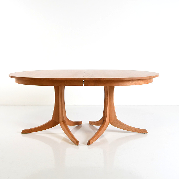 Georgetown Double Pedestal Table in Cherry